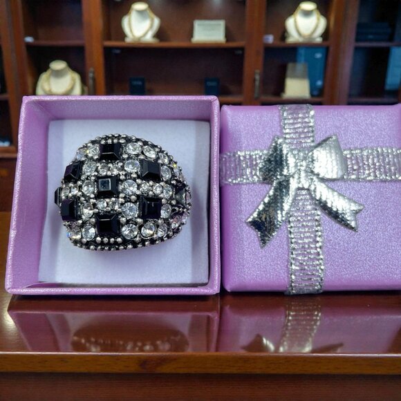 Swarovski Dome Ring Black White Crystal SZ7 Glam Statement Goth Whimsigoth Bling - Picture 1 of 8